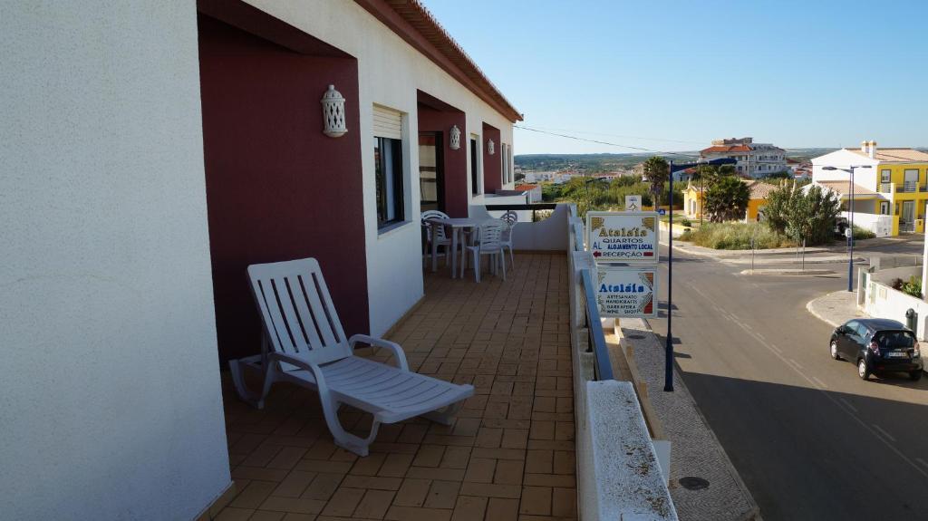 Apartamentos E Quartos Atalaia Sagres Exterior photo